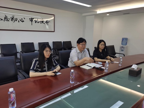 杨文明介绍,深圳职业技术学院于1993年创建,是国内最早独立举办高等